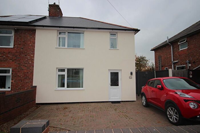 3 Bedroom Semi-Detached House For Sale In Stainsby Avenue, Heanor, DE75