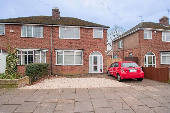 3 Bedroom Semi-Detached House To Rent In Meadvale Road, South Knighton, LE2