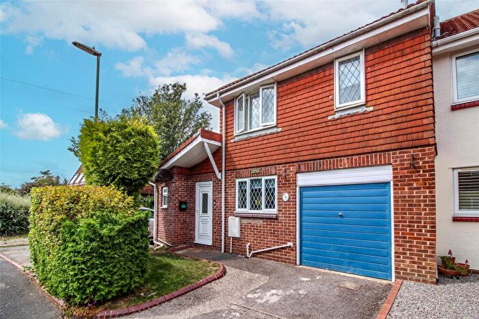 3 Bedroom End Of Terrace House To Rent In Chaffinch Way, Fareham, Hampshire, PO16