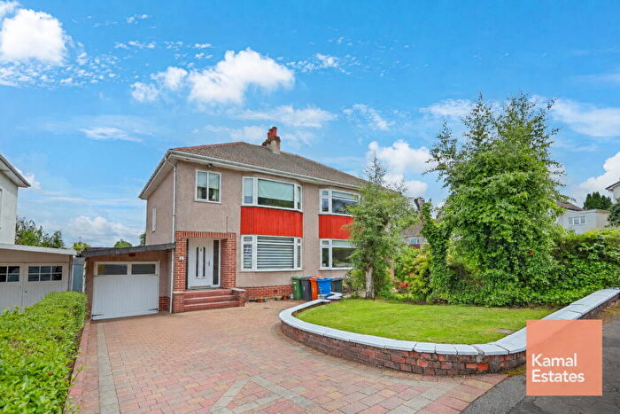 3 Bedroom Semi Detached House For Sale In Dumgoyne Drive, Bearsden, East Dunbartonshire, G61