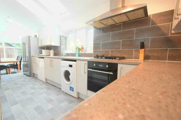 4 Bedroom Detached House To Rent In Bedroom House Share Available In A Double Bedroom Detached Student House, Bills Package, Free Ultrafast M Broadba, B29