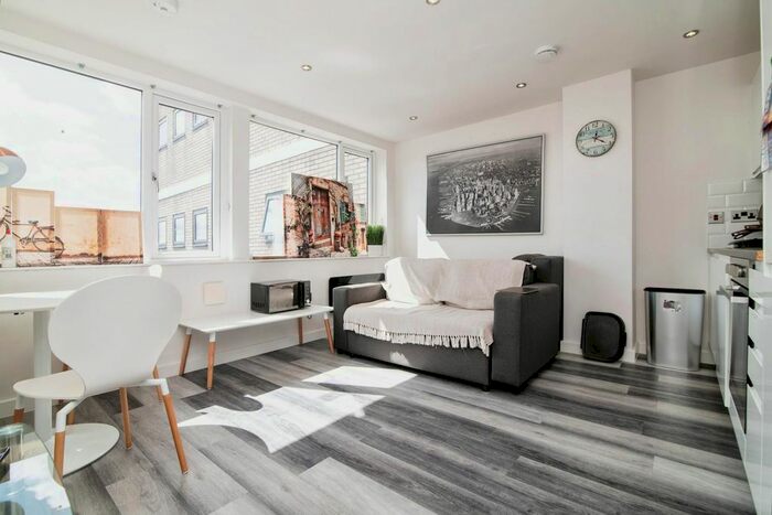 2 Bedroom Flat To Rent In Coventry Road, Sheldon, Birmingham, B26