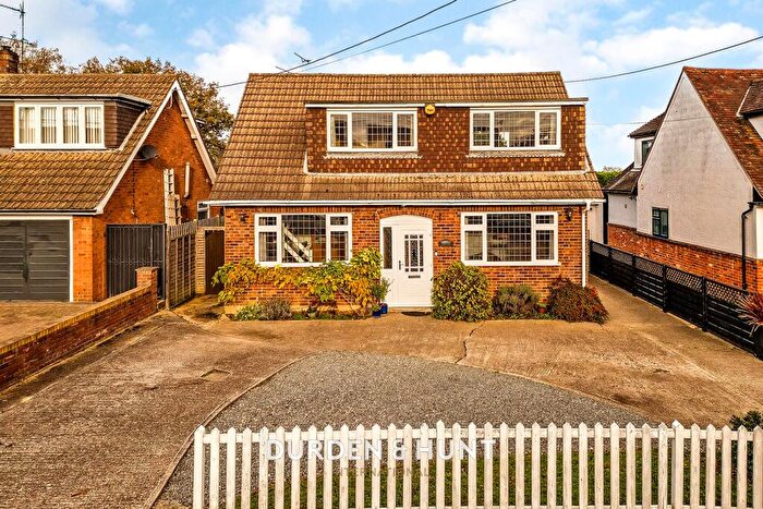 5 Bedroom Detached House For Sale In First Avenue, Hook End, CM15