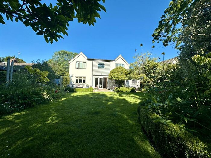 4 Bedroom Detached House For Sale In Blacksmiths Lane, Middlewood Green, Stowmarket, IP14