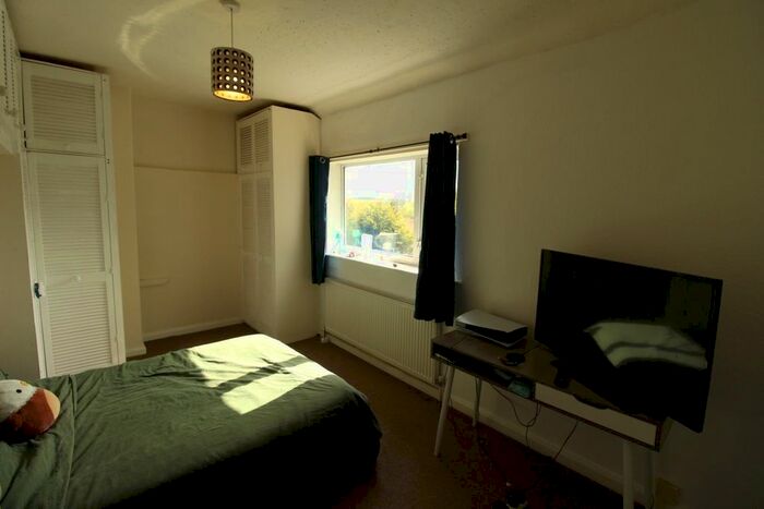 3 Bedroom Terraced House To Rent In Newstead View, Fitzwilliam, Pontefract, WF9