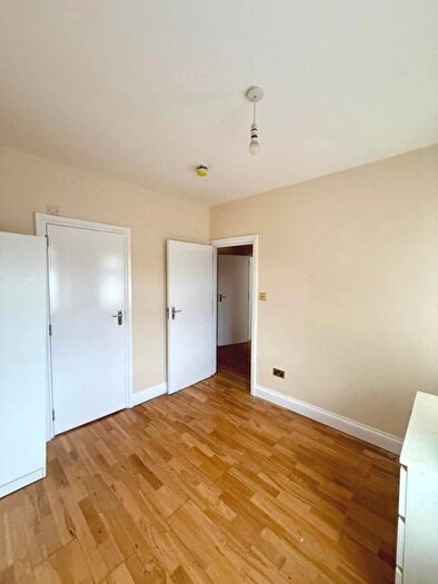 1 Bedroom Flat To Rent In Western Road, Southall, UB2