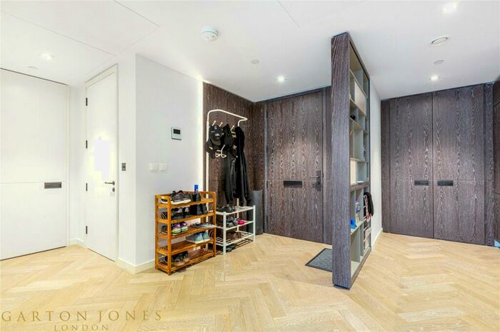 Apartment To Rent In Fladgate House, Circus Road West, London, SW11