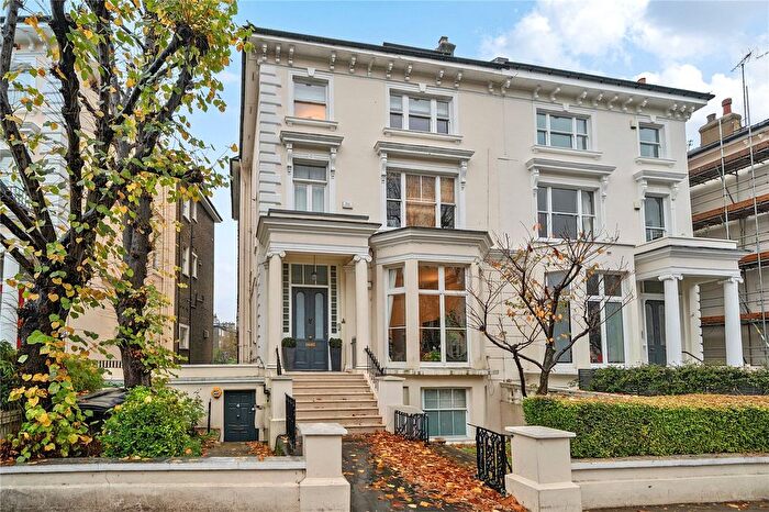 2 Bedroom Flat For Sale In Belsize Park, London, NW3