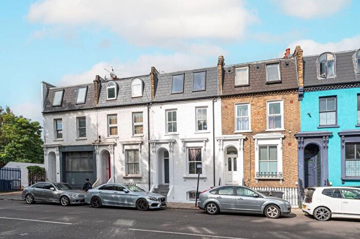 2 Bedroom Flat For Sale In Coldharbour Lane, Brixton, London, SW9