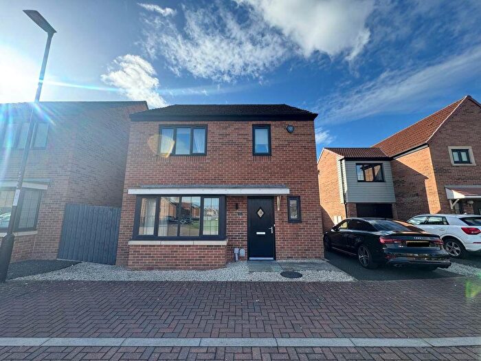 4 Bedroom Detached House For Sale In Walkerfield Court, Newcastle Upon Tyne, NE6