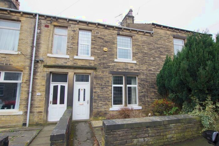 3 Bedroom Terraced House To Rent In Waverley Road, Elland, Halifax, HX5
