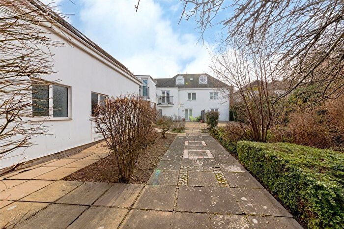 1 Bedroom Flat To Rent In King Edward House, Queen Edith's Way, Cambridge, CB1
