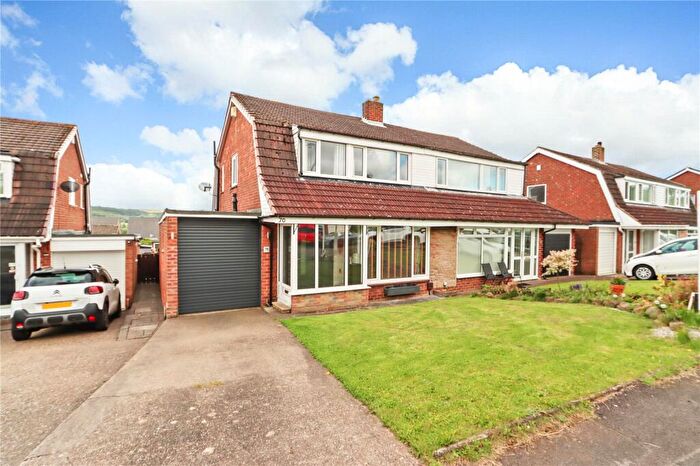 3 Bedroom Semi-Detached House For Sale In Sherburn Park Drive, Rowlands Gill, Tyne And Wear, NE39