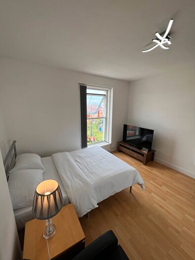 3 Bedroom Flat To Rent In Mumbles Road, Swansea, SA1
