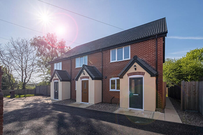 2 Bedroom Terraced House For Sale In Church Lane, Fritton, Norfolk, NR31