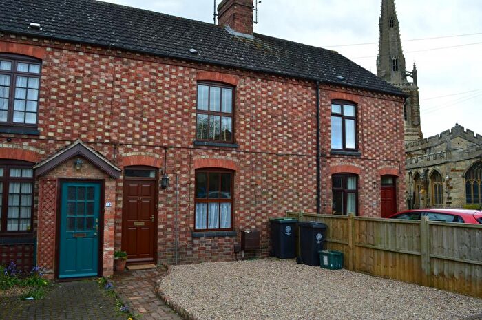 2 Bedroom Terraced House To Rent In Park Place, Rushden, NN10
