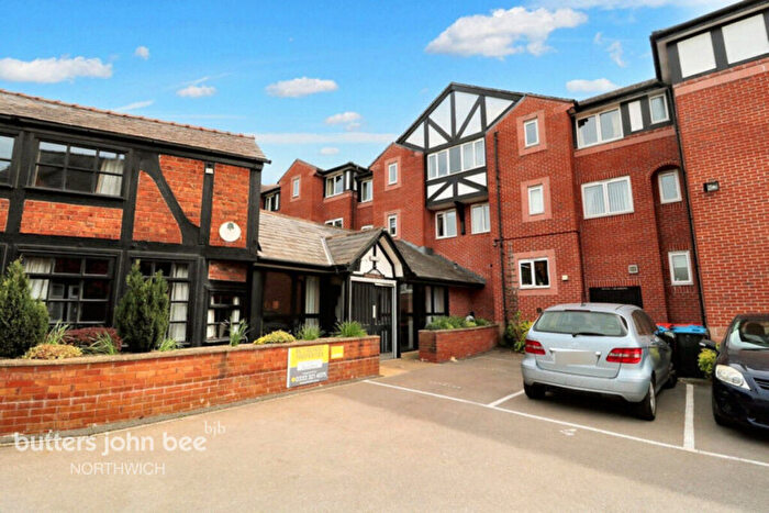 2 Bedroom Apartment For Sale In London Road, Northwich, CW9
