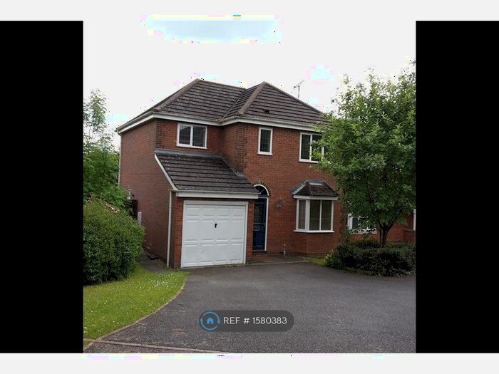 4 Bedroom Detached House To Rent In Gainsborough Way, Daventry, NN11