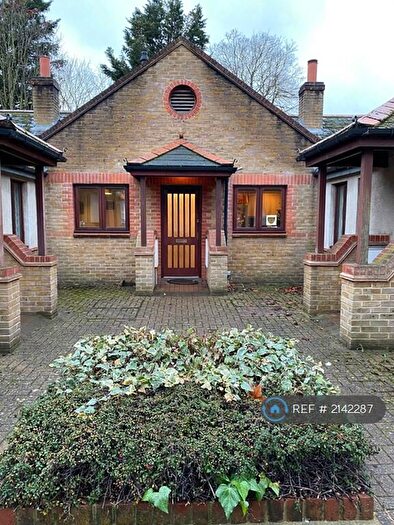 2 Bedroom Bungalow To Rent In Lincoln Mews, London, SE21