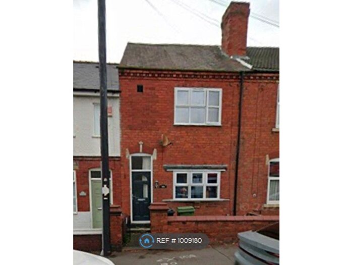 2 Bedroom Terraced House To Rent In Stourbridge Road, Halesowen, B63