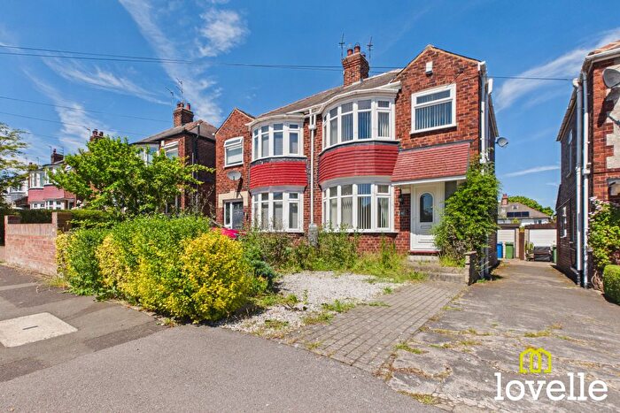 3 Bedroom Semi-detached House For Sale In Westfield Rise, Hessle, East Riding Of Yorkshire, HU13