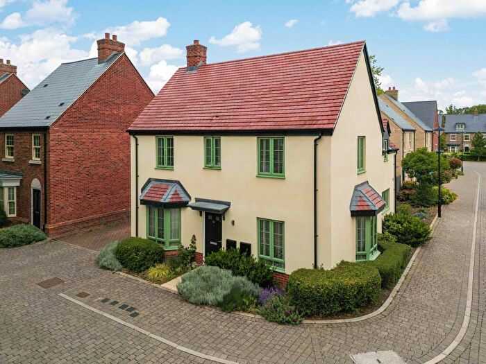 4 Bedroom Detached House For Sale In Lamb Close, Brampton, PE28