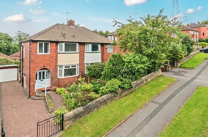 3 Bedroom Semi Detached House For Sale In Cockshott Lane, Leeds, West Yorkshire, LS12