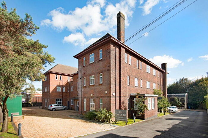 1 Bedroom Maisonette To Rent In Weldon Road, Corby, NN17