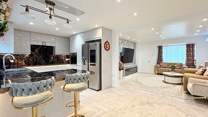 4 Bedroom Detached House For Sale In Campion Drive, Bradley Stoke, Bristol, BS32