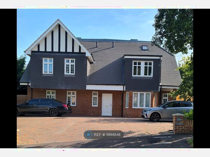 3 Bedroom Flat To Rent In Ark Apartments, South Croydon, CR2