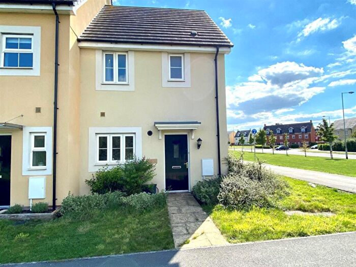 2 Bedroom End Of Terrace House To Rent In Godley Lane, Castle Mead, Trowbridge, BA14