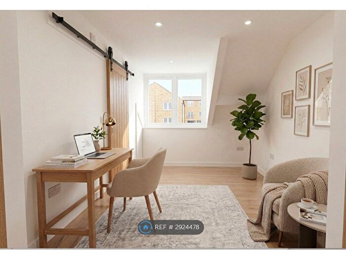 1 Bedroom Flat To Rent In Elizabethan House, Brighouse, HD6