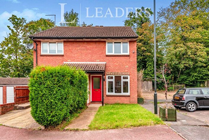 2 Bedroom Semi-Detached House To Rent In Oakfields, Worth, RH10