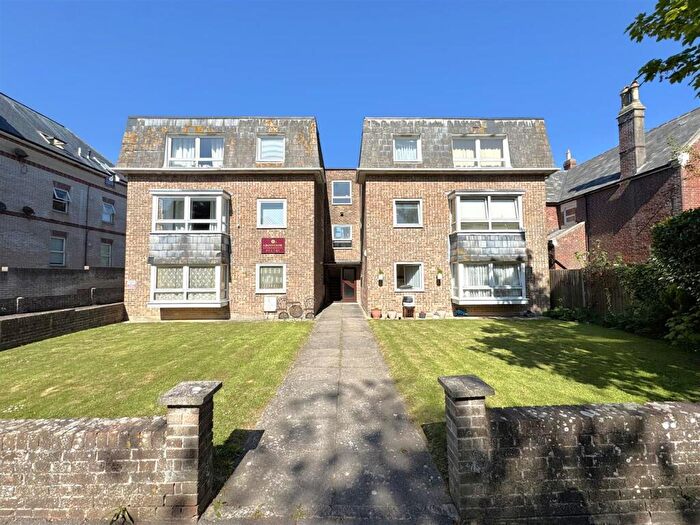 1 Bedroom Flat For Sale In Grosvenor Road, Lodmoor, DT4