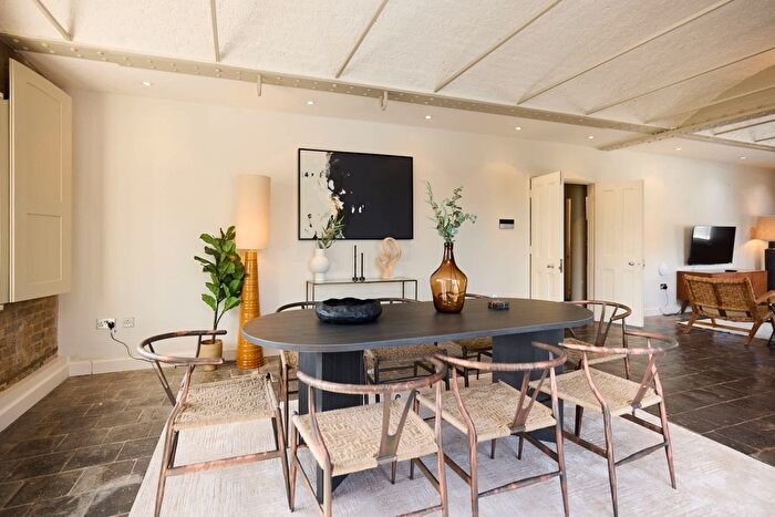 4 Bedroom Flat To Rent In Ivory House, St. Katherine Dock, E1W