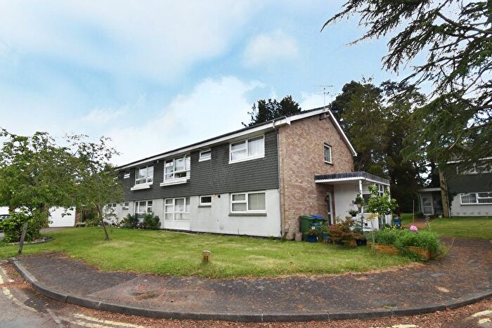 2 Bedroom Maisonette For Sale In Grange Court, Walton-On-Thames, KT12