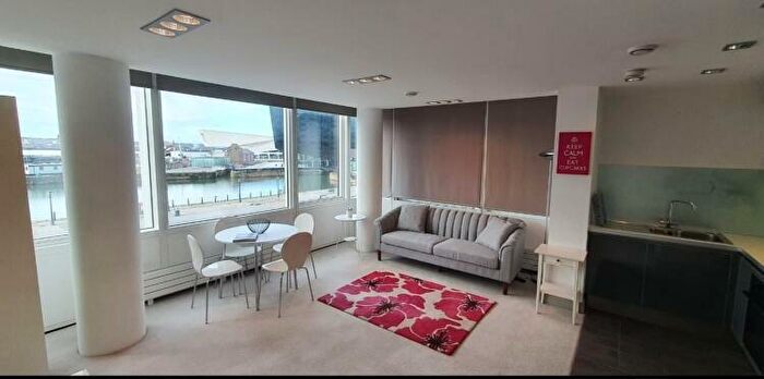 2 Bedroom Apartment To Rent In Strand Street, Liverpool, L1