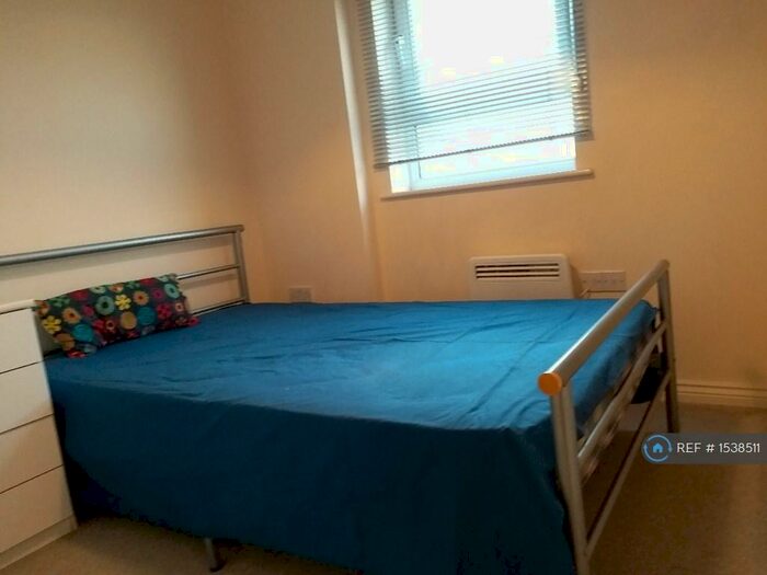 2 Bedroom Flat To Rent In Middlewood Street, Salford, M5