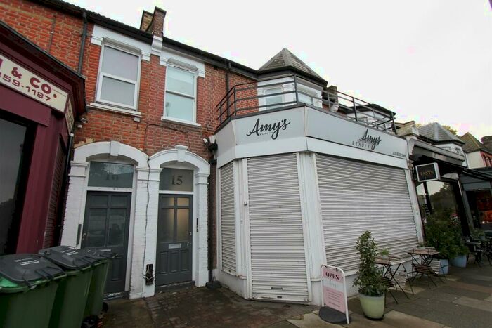 2 Bedroom Flat To Rent In Well Hall Parade, Eltham, SE9