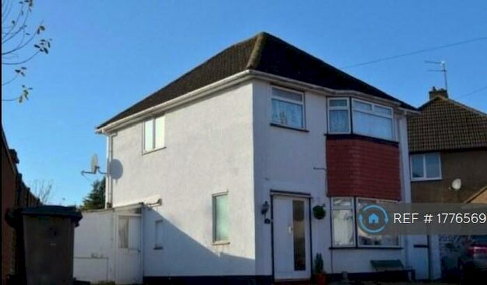 3 Bedroom Detached House To Rent In Peters Avenue, London Colney, St. Albans, AL2