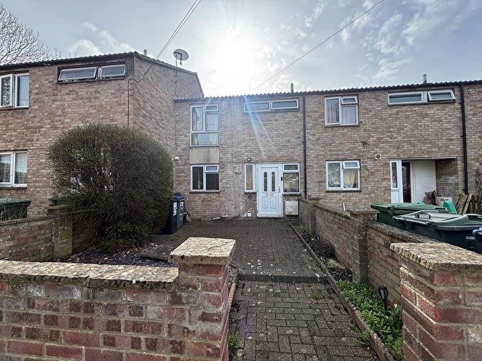 3 Bedroom Terraced House For Sale In Page Close, Calne, SN11