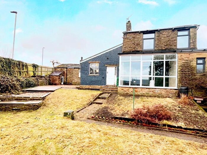 3 Bedroom Detached House To Rent In Moor Foot Lane, Cononley, Keighley, Yorkshire, BD20