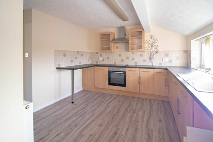 2 Bedroom Flat To Rent In John & Emma Gale House, Dovecote Lane, Beeston, NG9
