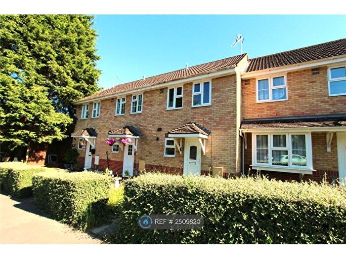 2 Bedroom Terraced House To Rent In Hollycroft, Rochester, ME2