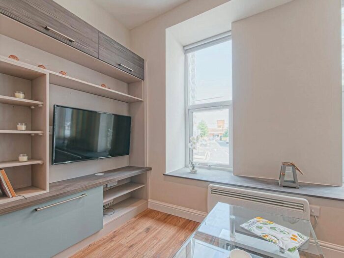 1 Bedroom Apartment To Rent In Apt, Eagle House #, M3