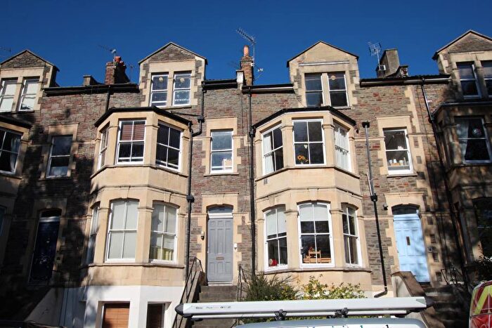 2 Bedroom Flat To Rent In Royal Park - Clifton, BS8