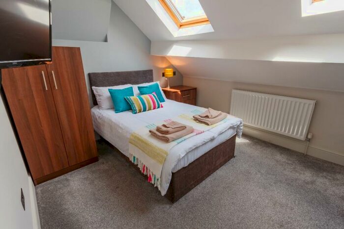 5 Bedroom Terraced House To Rent In Kelso Rd, Kensington, L6