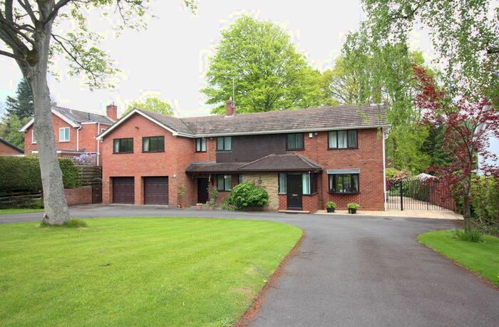 6 Bedroom Detached House For Sale In Hunters Ride, Stourbridge, DY7