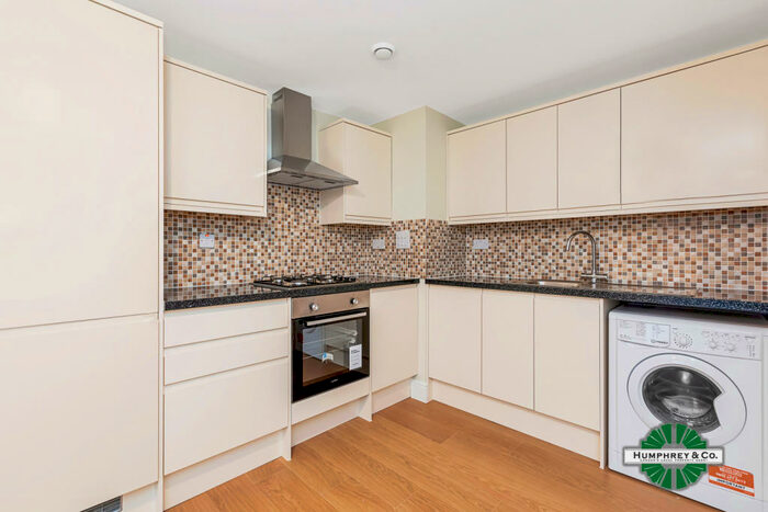 1 Bedroom Flat To Rent In Cameron Road, Seven Kings, Ilford, IG3