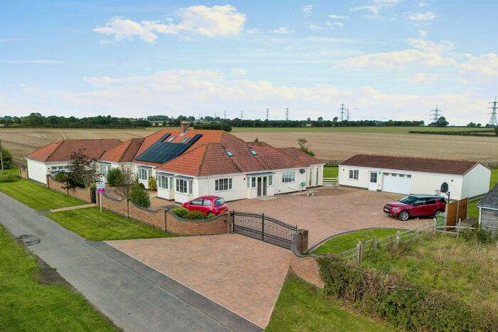 4 Bedroom Detached Bungalow For Sale In Leys Lane, Winterton, Scunthorpe, DN15